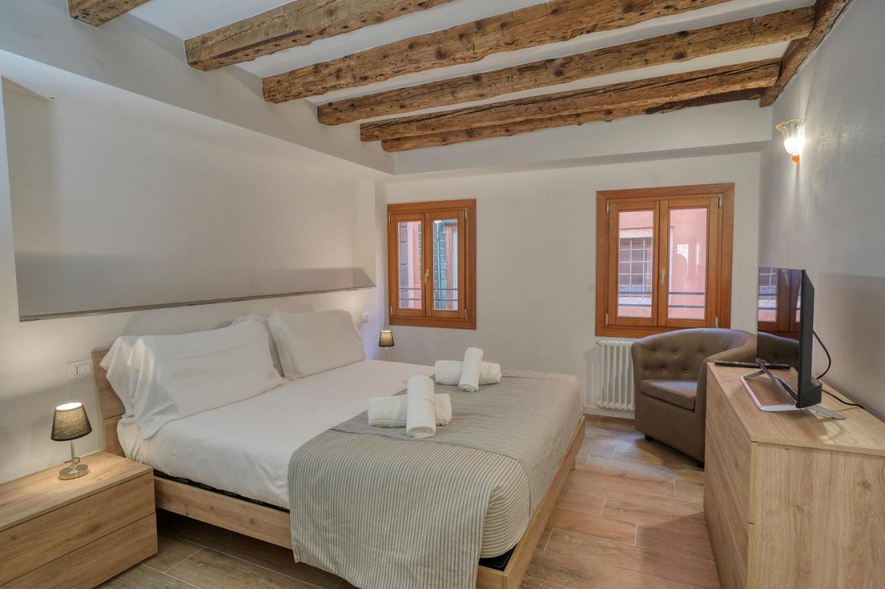 Ecco Suites Apartments Venice Exterior photo