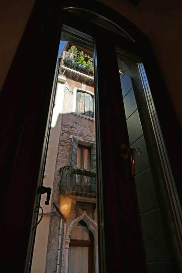Ecco Suites Apartments Venice Exterior photo
