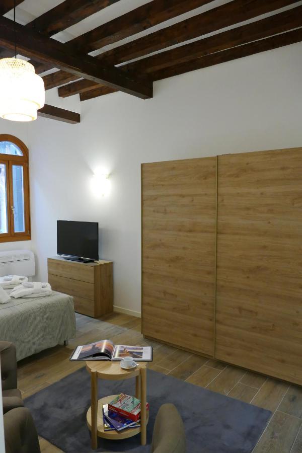 Ecco Suites Apartments Venice Exterior photo